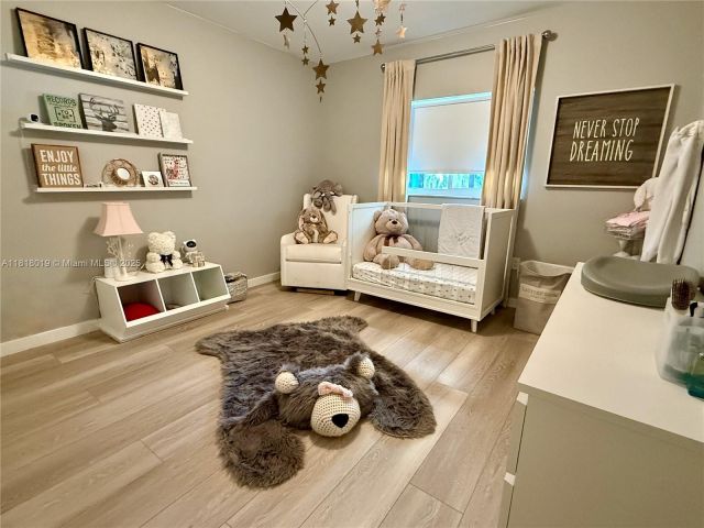 Продажа дома по адресу 8200 SW 92nd St - фото 6133857