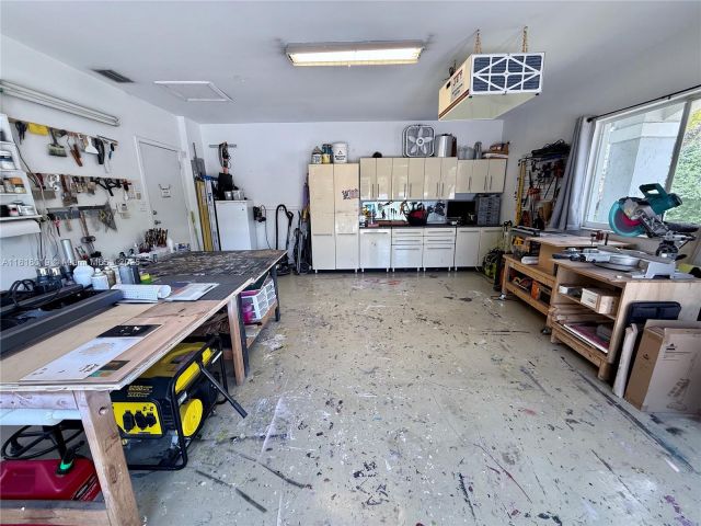 Продажа дома по адресу 8200 SW 92nd St - фото 6133859