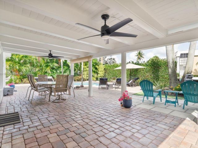 Продажа дома по адресу 2837 NE 17th Ave - фото 6223546