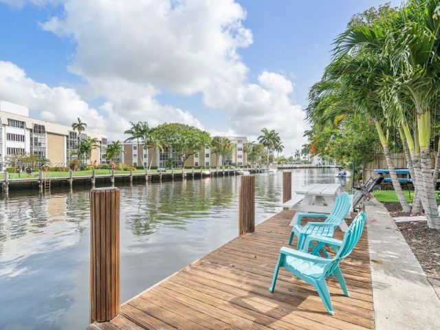 Продажа дома по адресу 2837 NE 17th Ave - фото 6223547