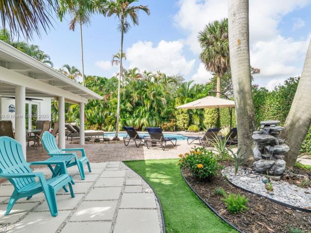 Продажа дома по адресу 2837 NE 17th Ave - фото 6223549