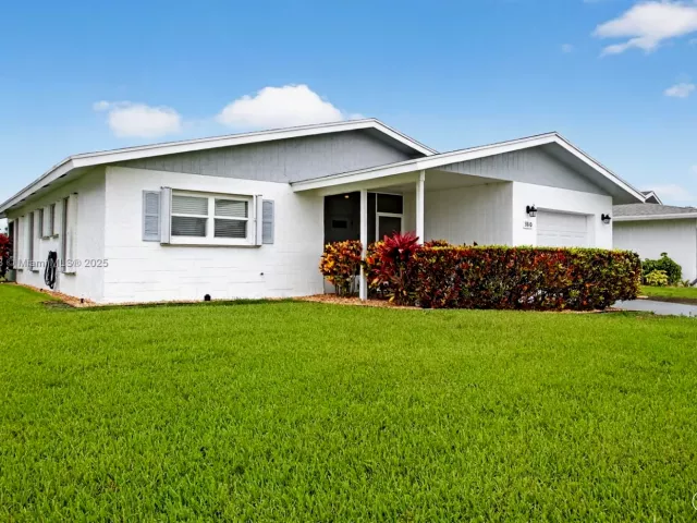 Продажа дома по адресу 3810 Rowena Cir - фото 6134217