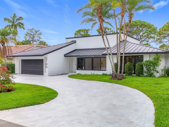 Продажа дома по адресу 5100 Pineview Cir - фото 6159115