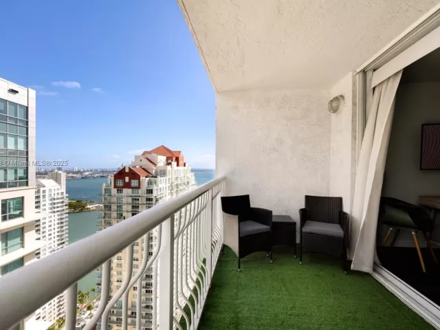 Квартира в аренду номер4010 - фото 6135412