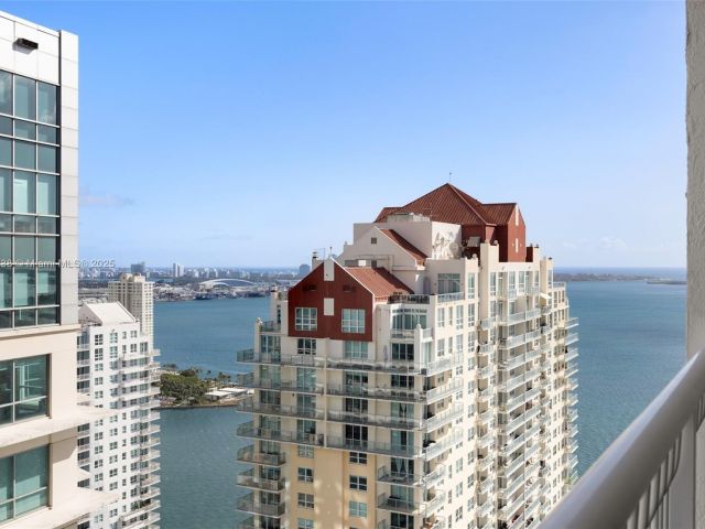 Квартира в аренду номер4010 - фото 6135411