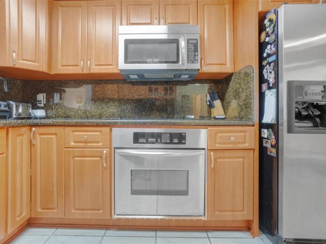 Продажа дома по адресу 3643 Estepona Ave B28-A - фото 6134497