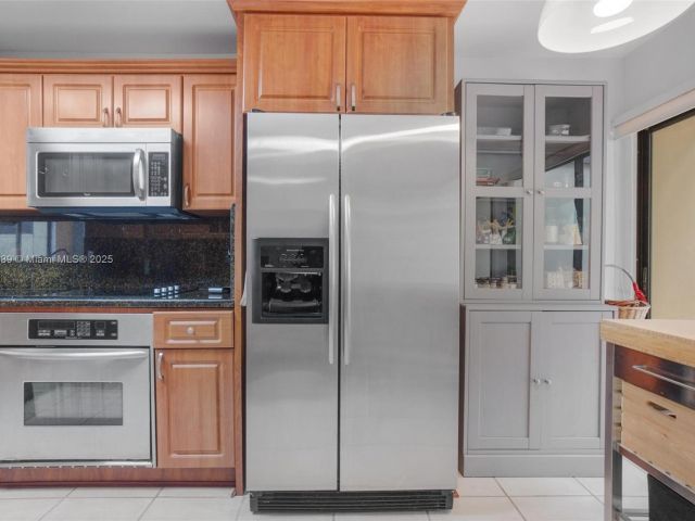 Продажа дома по адресу 3643 Estepona Ave B28-A - фото 6134499