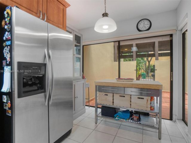 Продажа дома по адресу 3643 Estepona Ave B28-A - фото 6134500