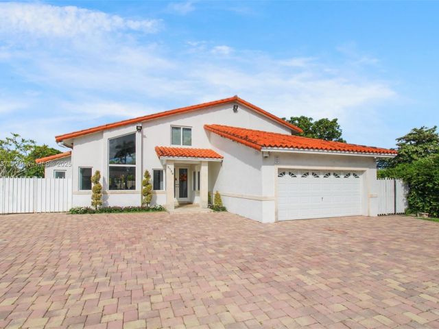 Продажа дома по адресу 3736 SW 107th Ct - фото 6134615