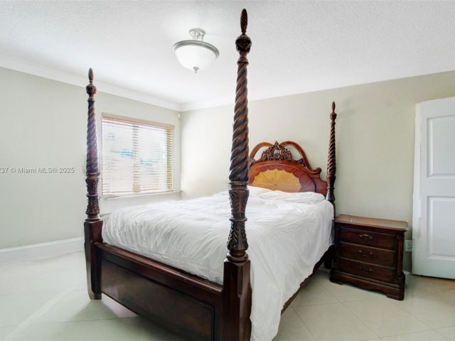 Продажа дома по адресу 3736 SW 107th Ct - фото 6134616