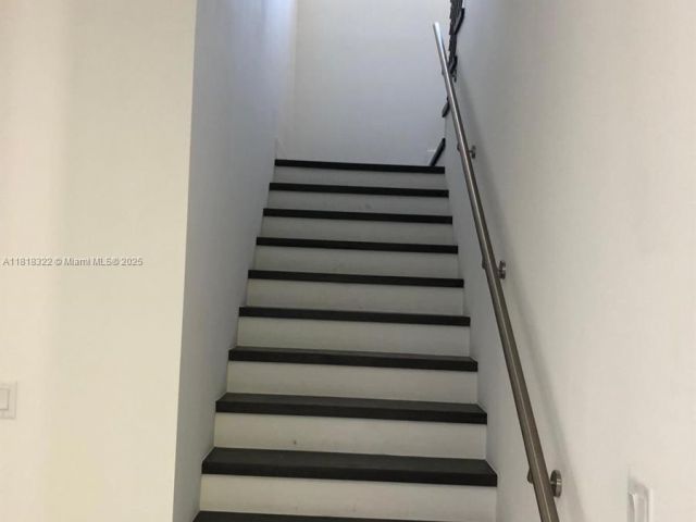 Продажа дома по адресу 8272 NW 44th Ter - фото 6134981