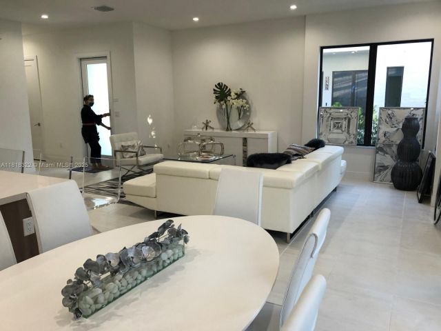 Продажа дома по адресу 8272 NW 44th Ter - фото 6134983