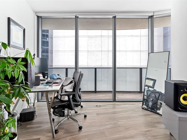 Продажа квартиры #3704 - фото 6153431