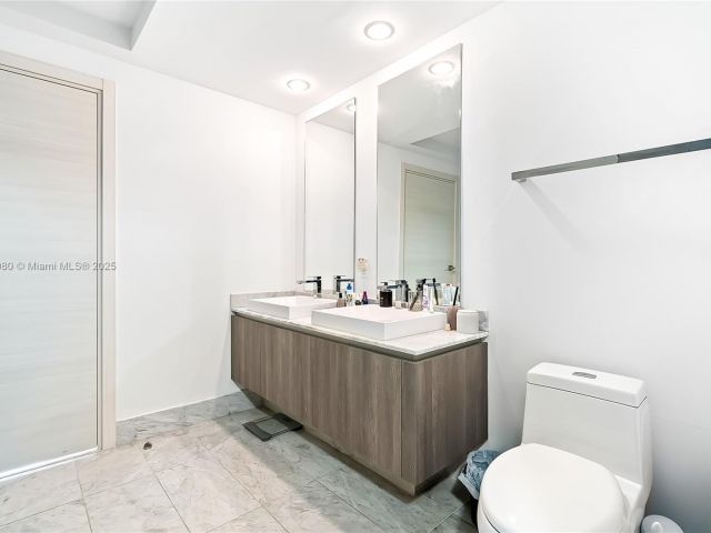 Продажа квартиры #3704 - фото 6153435