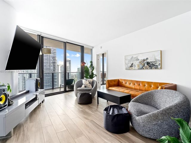 Продажа квартиры #3704 - фото 6153443