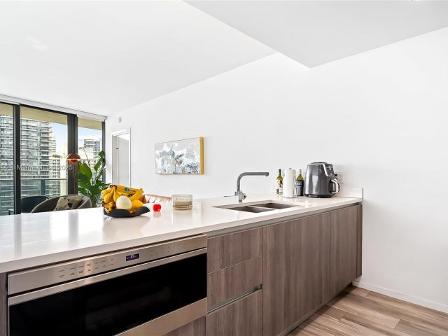 Продажа квартиры #3704 - фото 6153446