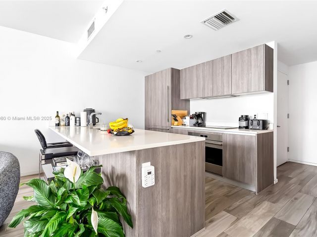 Продажа квартиры #3704 - фото 6153448