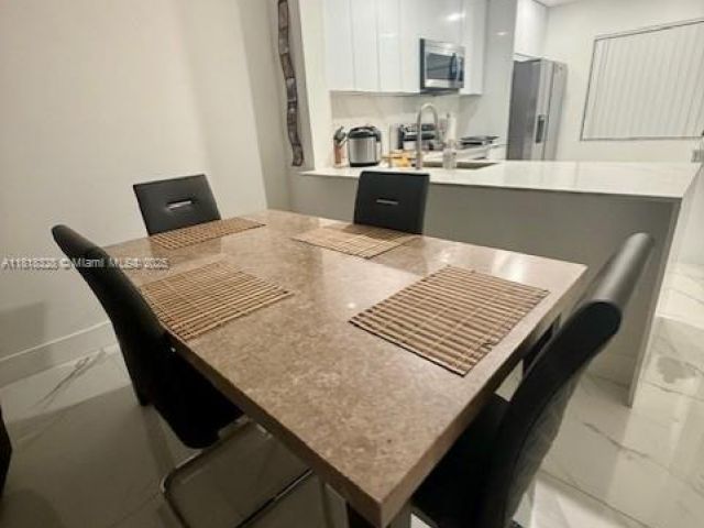 Продажа дома по адресу 14085 SW 179th Ter - фото 6167677