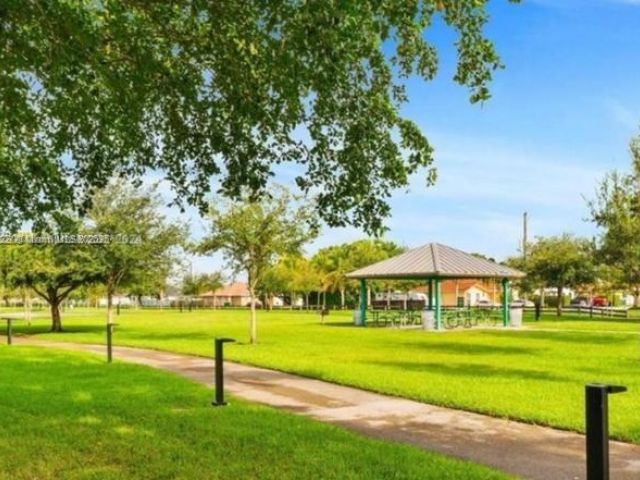 Продажа дома по адресу 14085 SW 179th Ter - фото 6167690