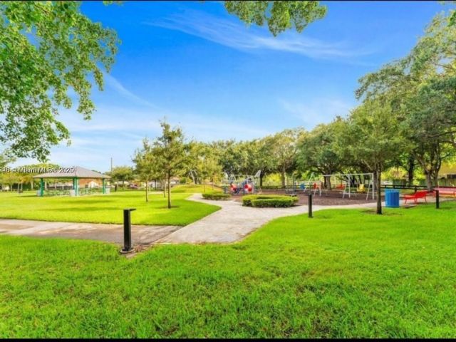 Продажа дома по адресу 14085 SW 179th Ter - фото 6167691