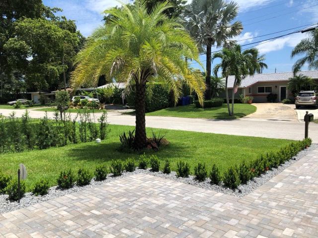 Продажа дома по адресу 1951 SW 28th Ave - фото 6135018