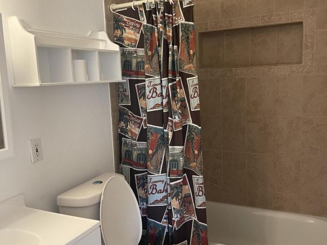 Дом в аренду по адресу 927 W Royal Palm Road - фото 6702481