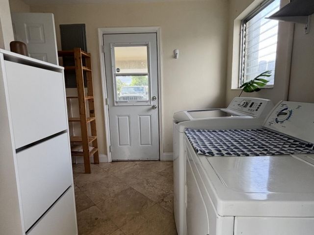 Дом в аренду по адресу 927 W Royal Palm Road - фото 6702488