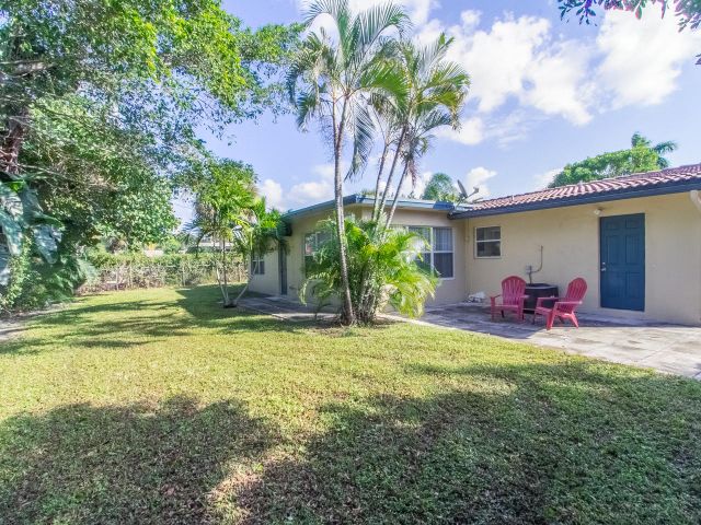 Дом в аренду по адресу 927 W Royal Palm Road - фото 6702498