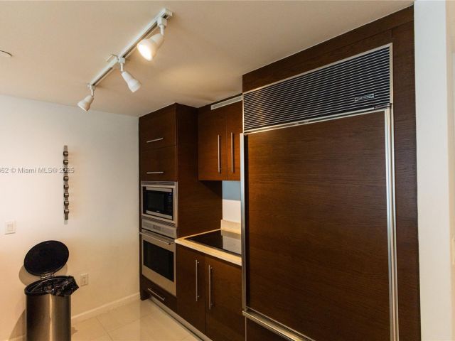 Продажа квартиры #4511 - фото 6135452