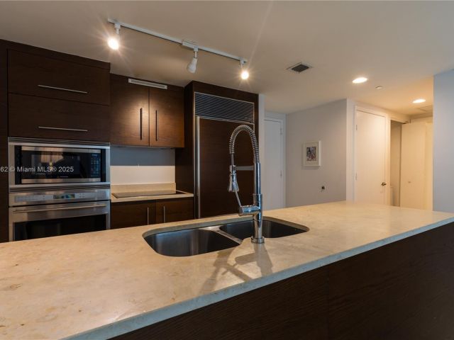 Продажа квартиры #4511 - фото 6135454