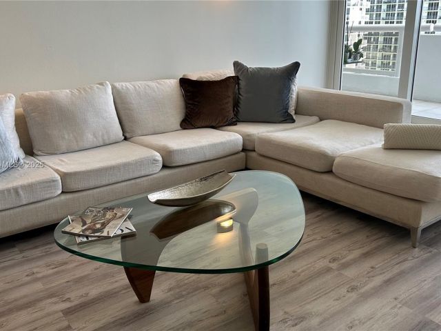 Квартира в аренду номер - фото 6164063