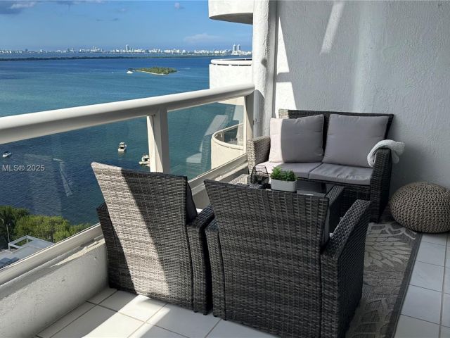 Квартира в аренду номер - фото 6164071