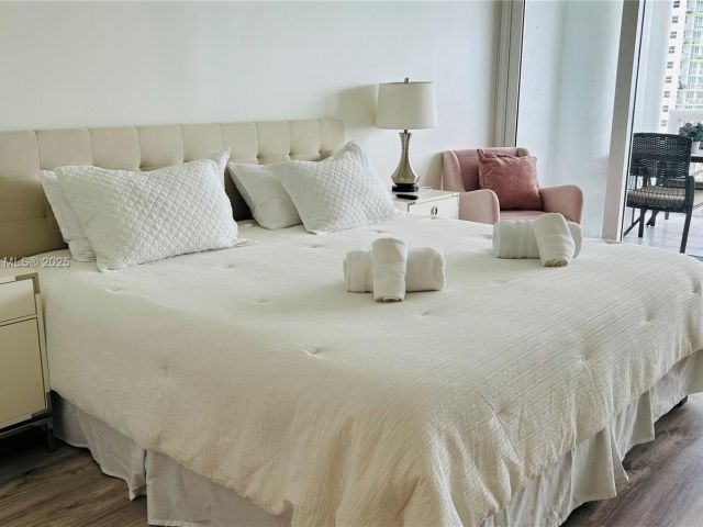 Квартира в аренду номер - фото 6164075