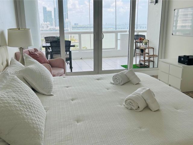 Квартира в аренду номер - фото 6164076