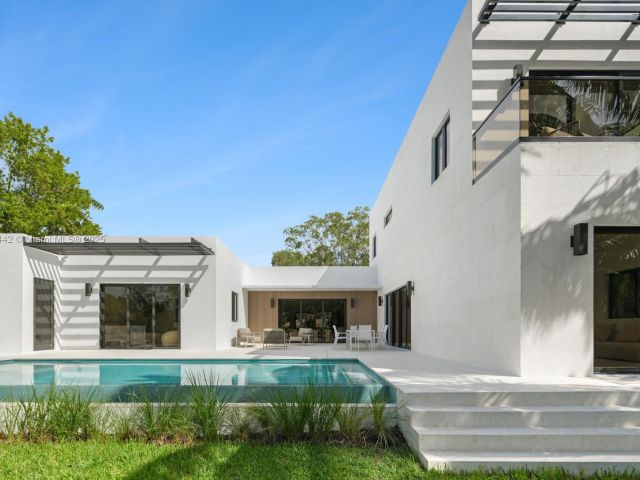 Дом в аренду по адресу 11150 Griffing Blvd - фото 6138187