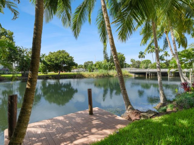 Дом в аренду по адресу 11150 Griffing Blvd - фото 6138188