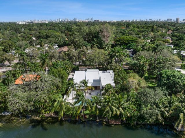 Дом в аренду по адресу 11150 Griffing Blvd - фото 6138192