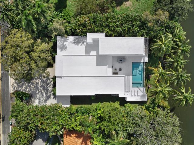 Дом в аренду по адресу 11150 Griffing Blvd - фото 6138196