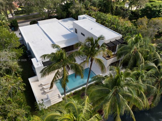 Дом в аренду по адресу 11150 Griffing Blvd - фото 6138197