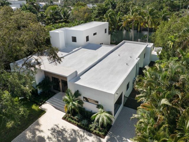 Дом в аренду по адресу 11150 Griffing Blvd - фото 6138199