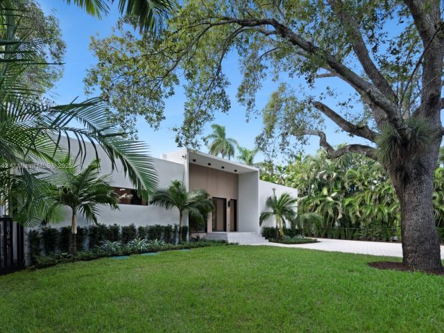 Дом в аренду по адресу 11150 Griffing Blvd - фото 6138200