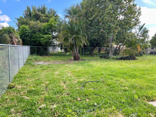 Продажа дома по адресу 4562 Old Military Trl - фото 6139337