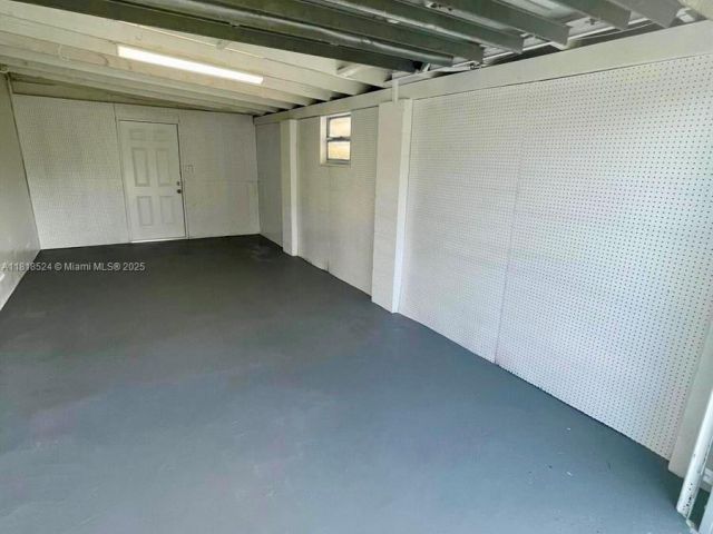 Продажа дома по адресу 4562 Old Military Trl - фото 6139340