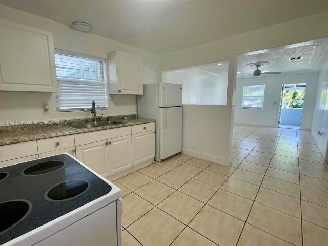 Продажа дома по адресу 4562 Old Military Trl - фото 6139341