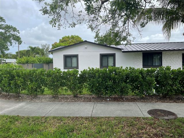 Продажа дома по адресу 16 NW 207th St - фото 6159295