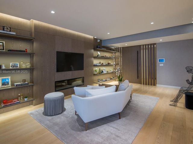 Продажа квартиры # - фото 6141427