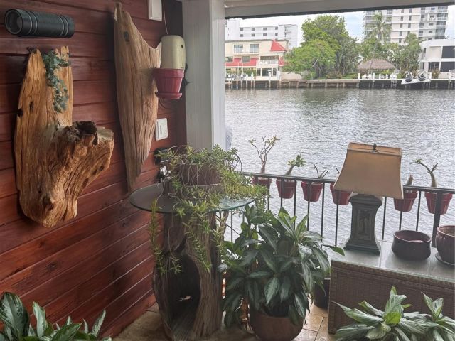 Дом в аренду по адресу 683 Pelican Way - фото 6144043