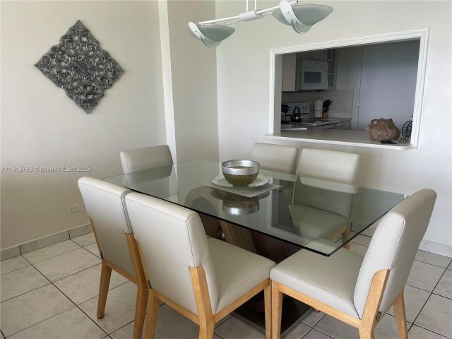 Квартира в аренду номер1210 - фото 6142863