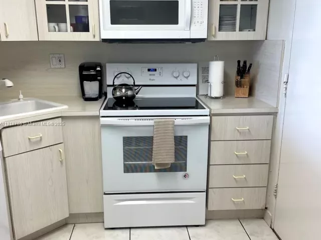 Квартира в аренду номер1210 - фото 6142860