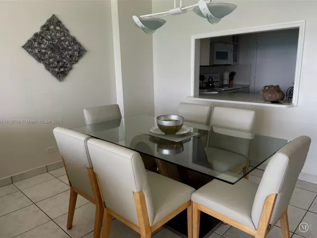 Квартира в аренду номер1210 - фото 6142863